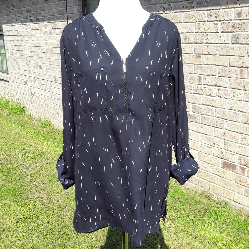 Apt. 9 black and white blouse with roll sleeves